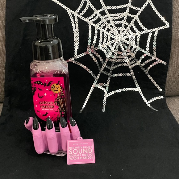 BBW Halloween Witch Hand Soap Holder and PocketBac Holder - Picture 6 of 10
